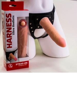 ФАЛЛОИМИТАТОР НА ТРУСИКАХ &quot;HARNESS&quot;